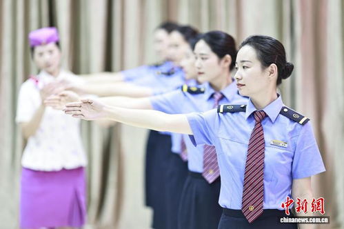 重慶客運(yùn)員開展服務(wù)禮儀培訓(xùn)，全力備戰(zhàn)國慶假期會(huì)展會(huì)務(wù)服務(wù)